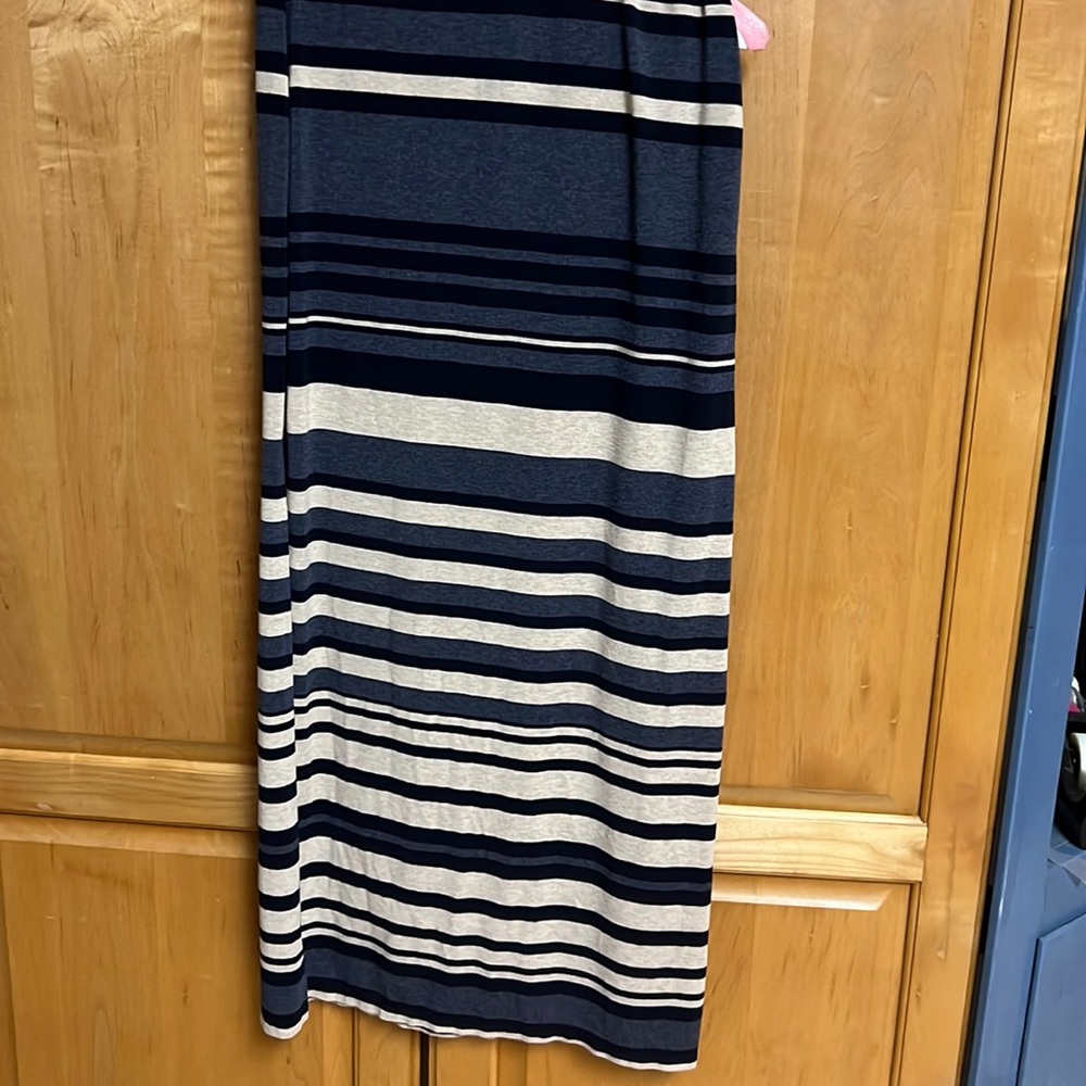 Maxi skirt size small